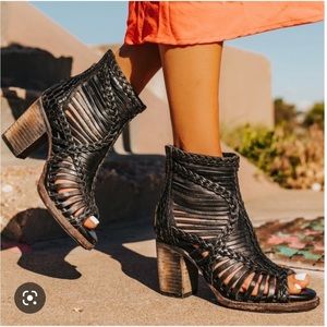 Freebird Bella Size 7